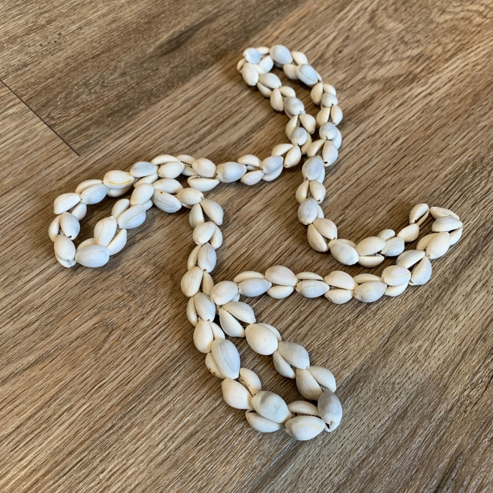 Vintage Cowrie Shell Necklace White Boho Beach Nautical Surfer Lei 35 Inch